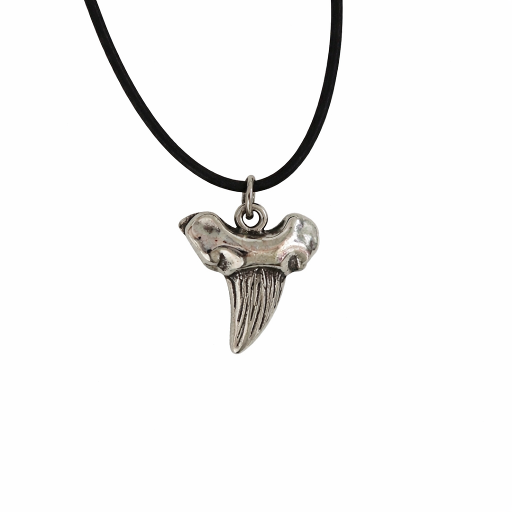 Tribesman Sharktooth Talisman | Outlaw Tribe